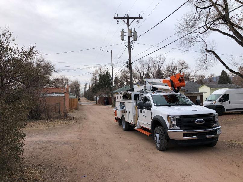 Hybrid Bucket Truck